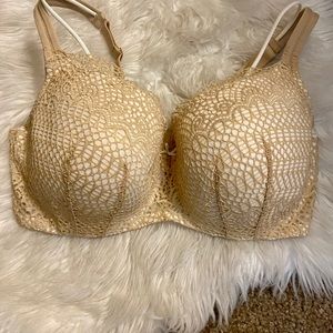 Beautiful Cacique Bra 40DDD Beige Lace Underwire